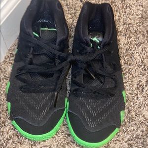 Kyrie worn maybe three times good condition